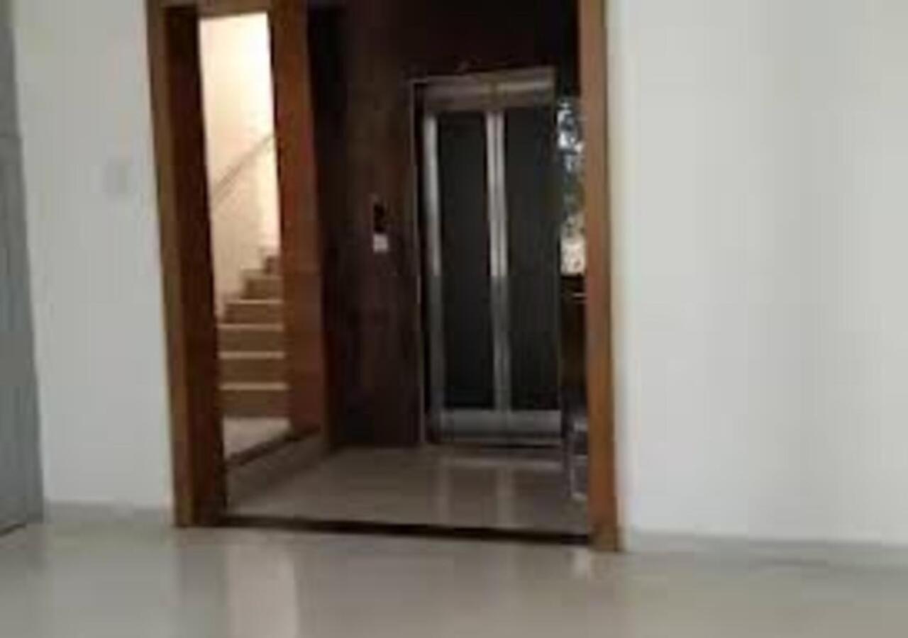 L P Regency, Pune Luaran gambar