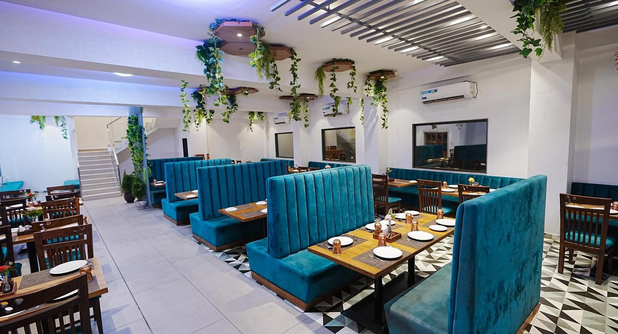 L P Regency, Pune Luaran gambar