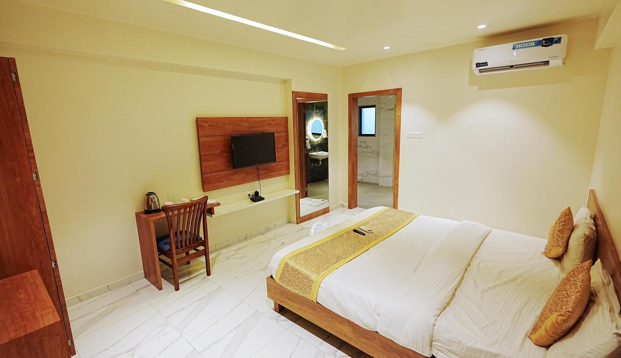 L P Regency, Pune Luaran gambar