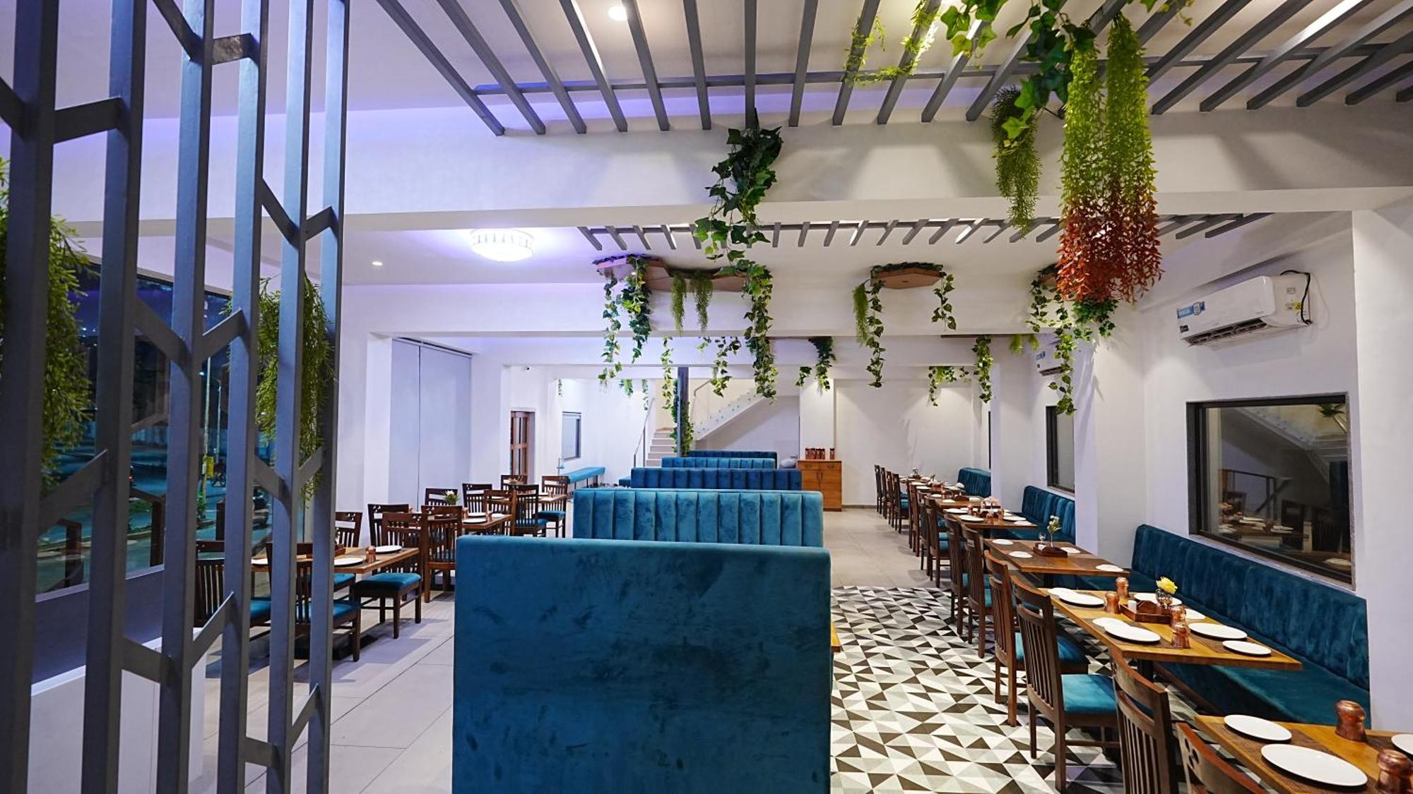 L P Regency, Pune Luaran gambar